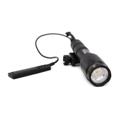 Tactical weapon flashlight, 600L - Black