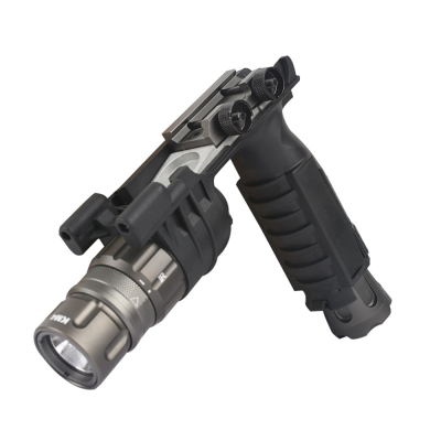                             M900V Vertical foregrip with flashlight - Black                        